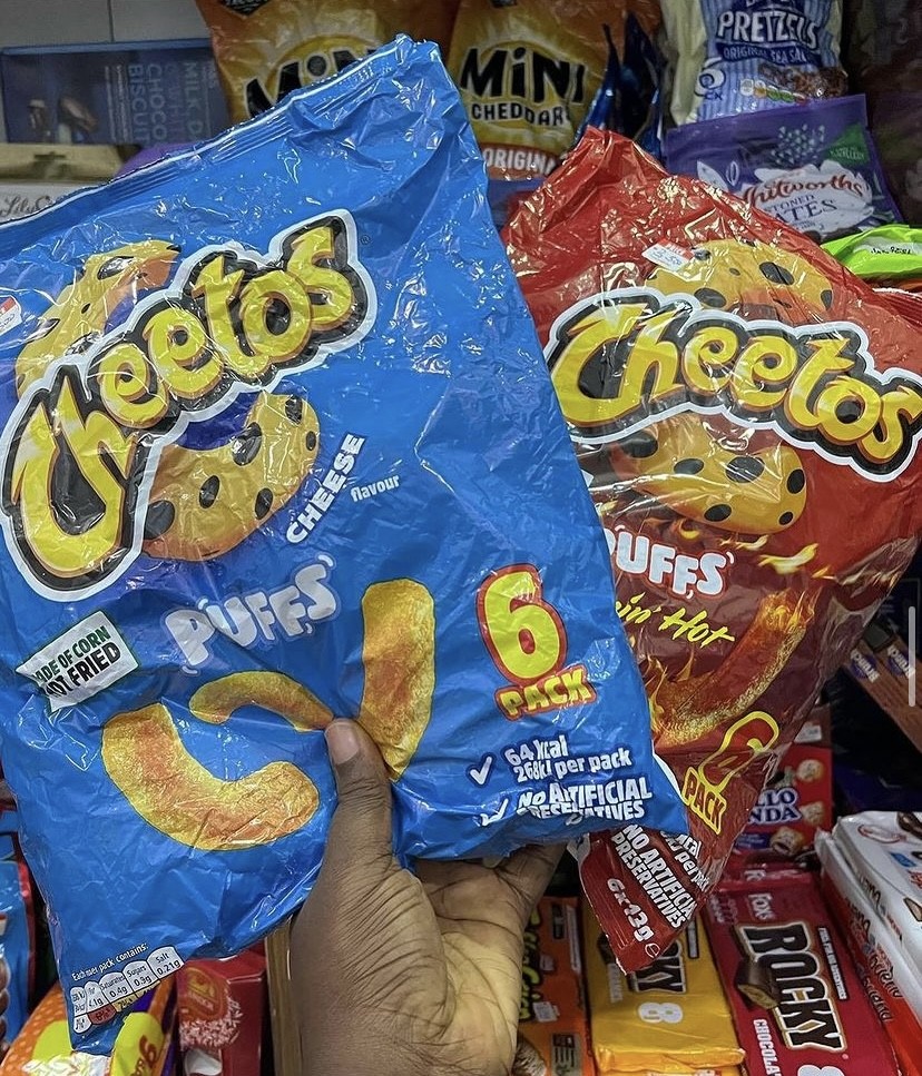 Cheetos in cheese and flaming hot flavors