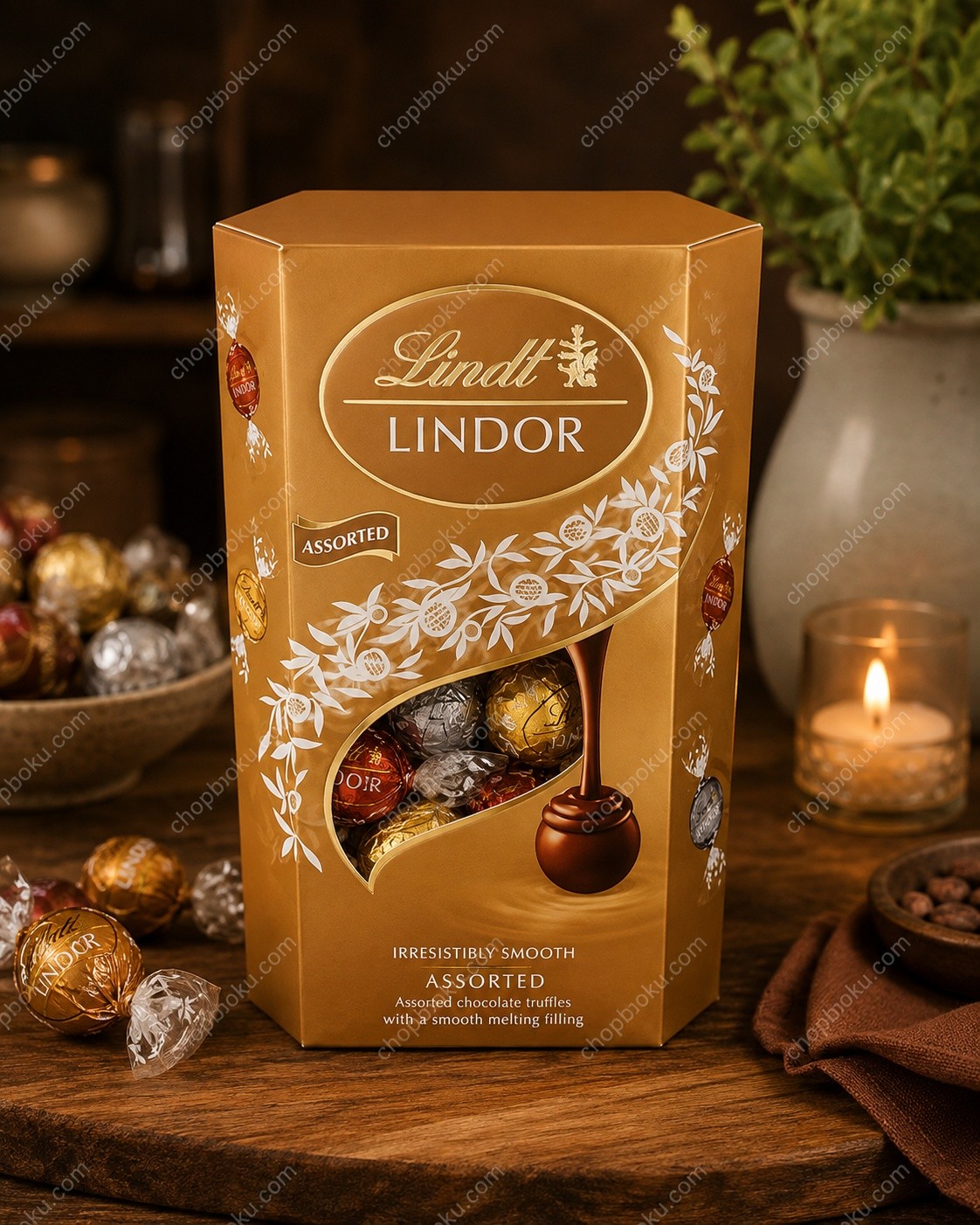 Lindt Lindor Assorted Chocolate Gift Box 337g