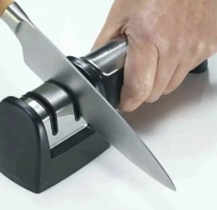 Knife sharpener